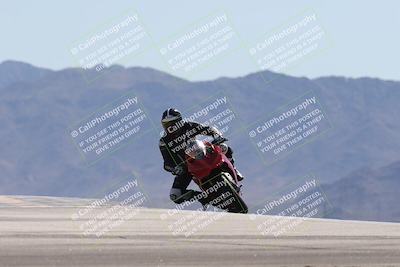 media/Oct-13-2025-Moto Forza (Mon) [[a66d839500]]/3-B Group/Session 4 (Turn 9)/